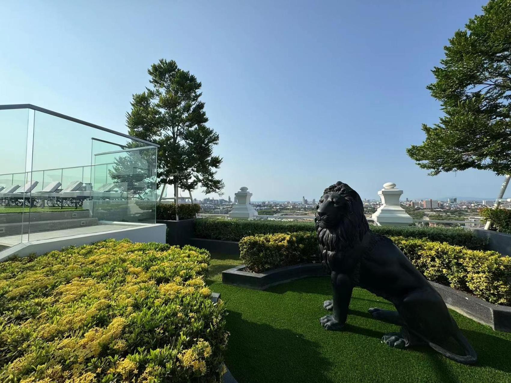 The Empire Chic Residence Jomtien & Yahaha Bagian luar foto
