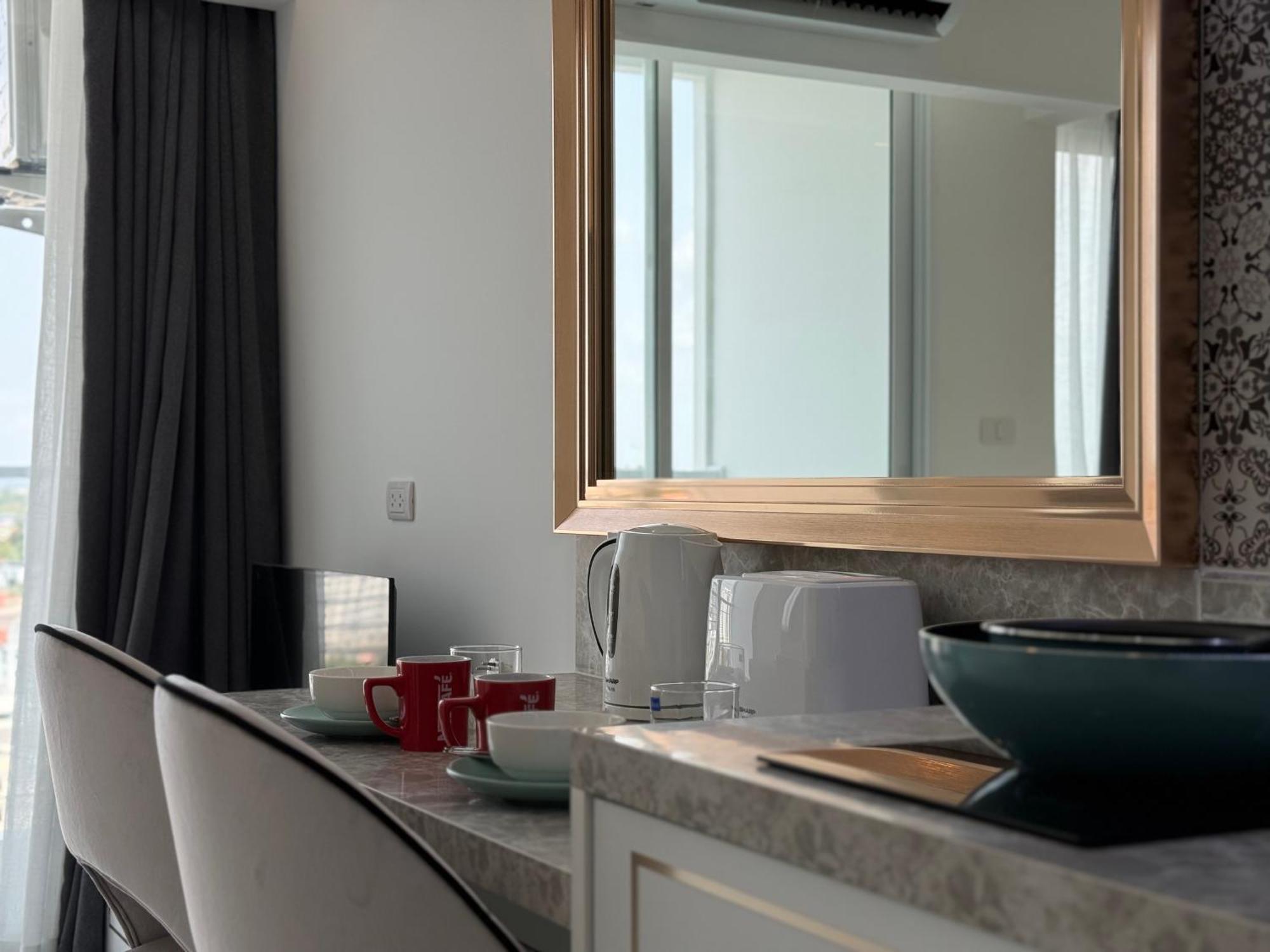 The Empire Chic Residence Jomtien & Yahaha Bagian luar foto