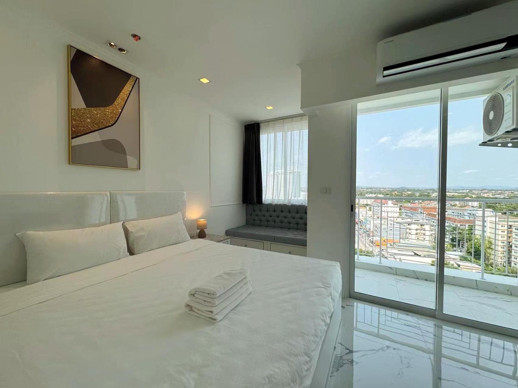 The Empire Chic Residence Jomtien & Yahaha Bagian luar foto