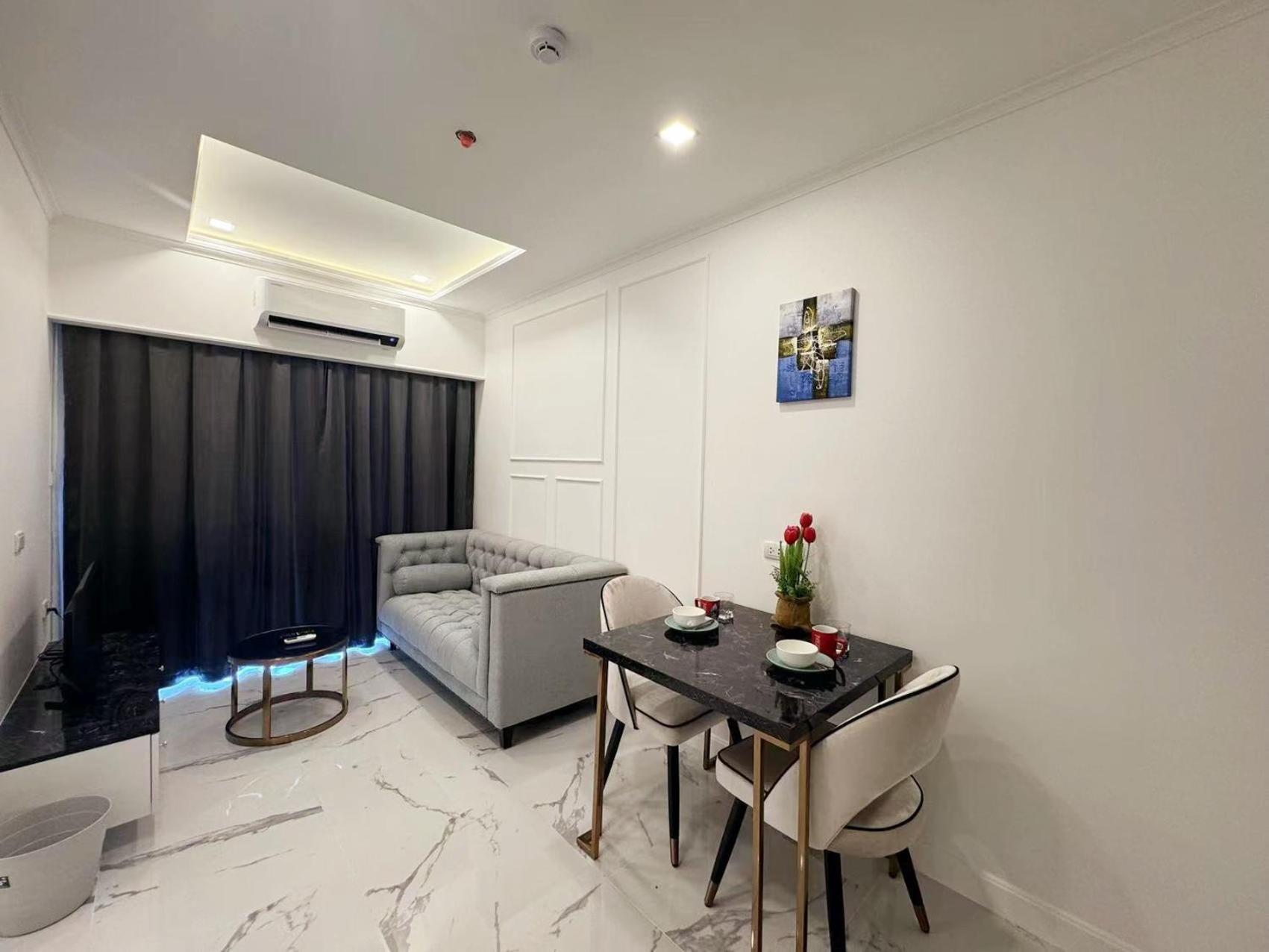 The Empire Chic Residence Jomtien & Yahaha Bagian luar foto
