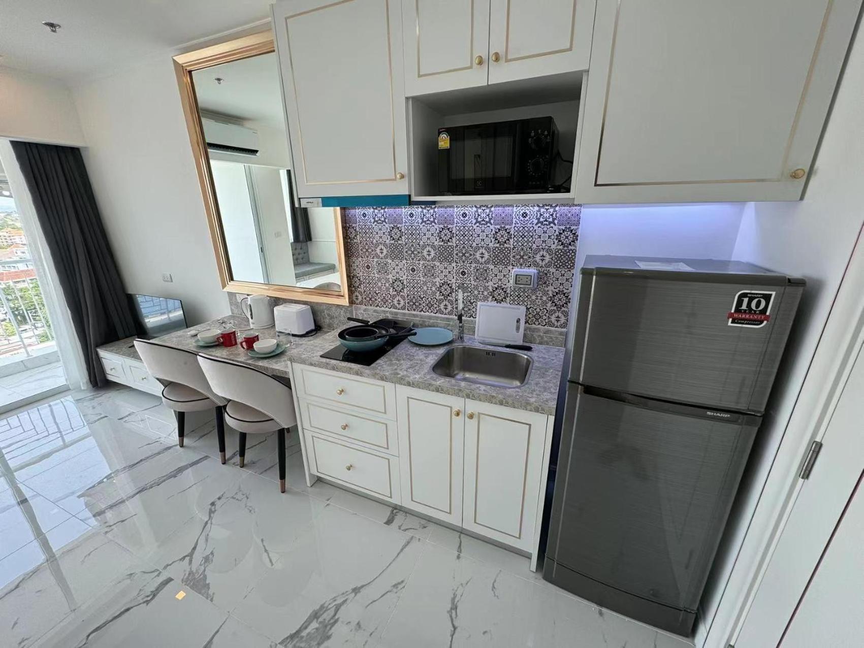 The Empire Chic Residence Jomtien & Yahaha Bagian luar foto